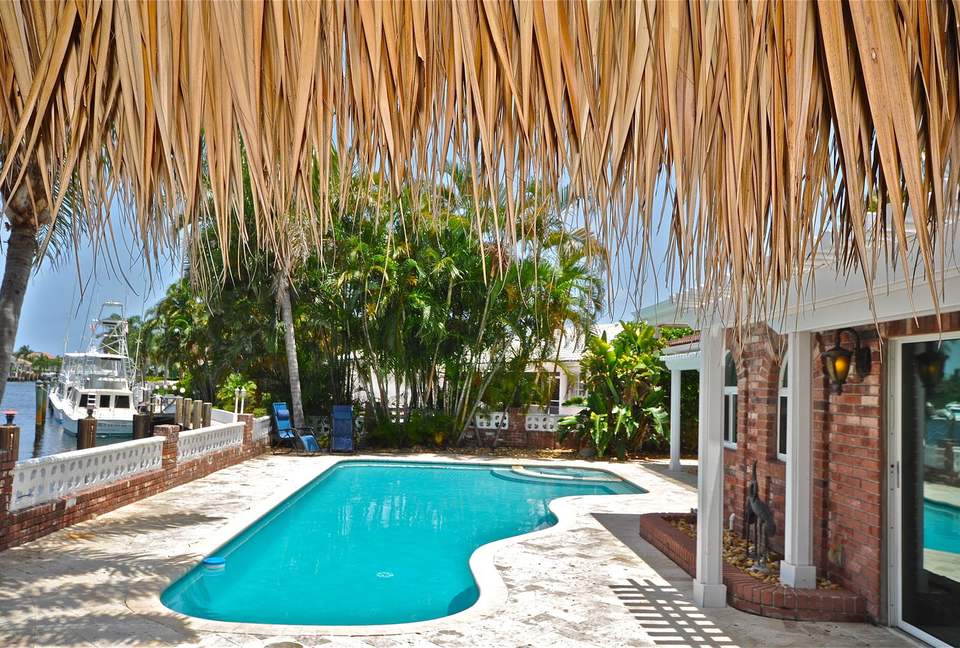 The Tiki Hut - Lighthouse Point, Florida