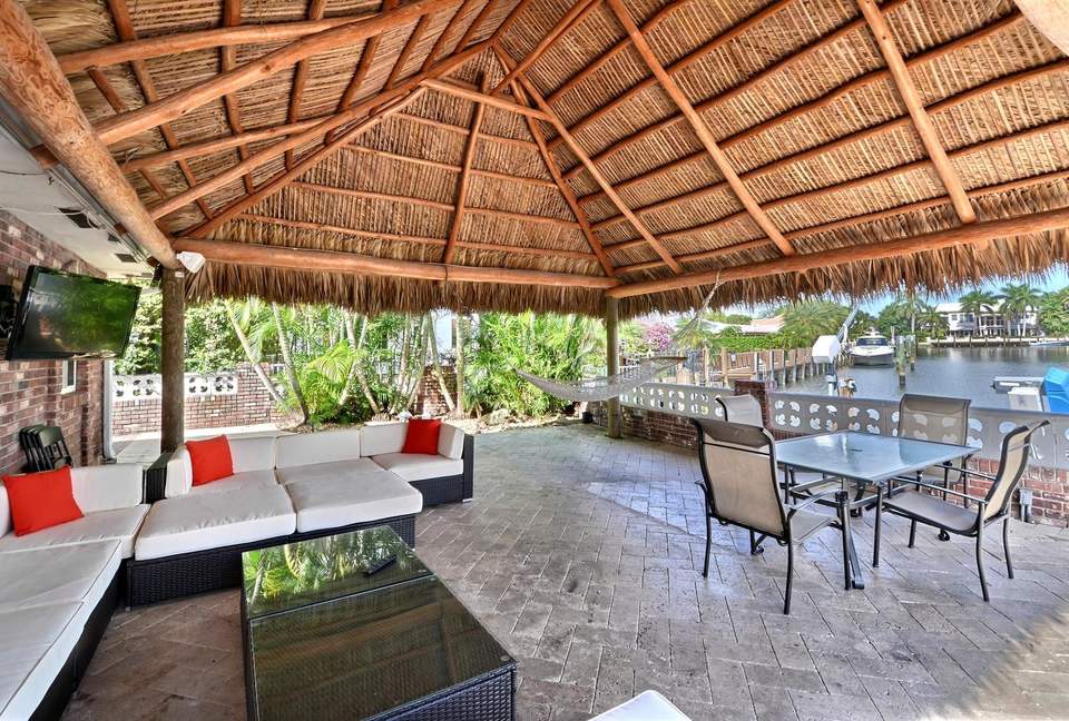 The Tiki Hut - Lighthouse Point, Florida