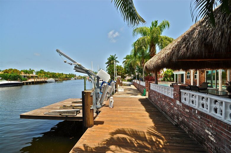 The Tiki Hut - Lighthouse Point, Florida