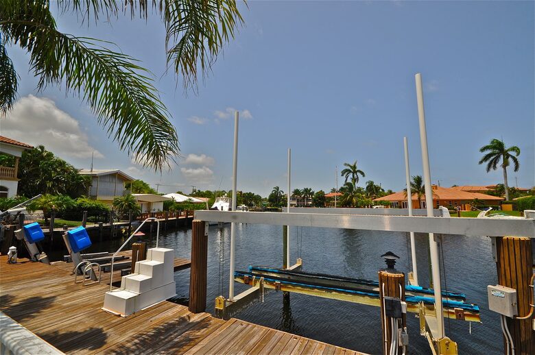 The Tiki Hut - Lighthouse Point, Florida