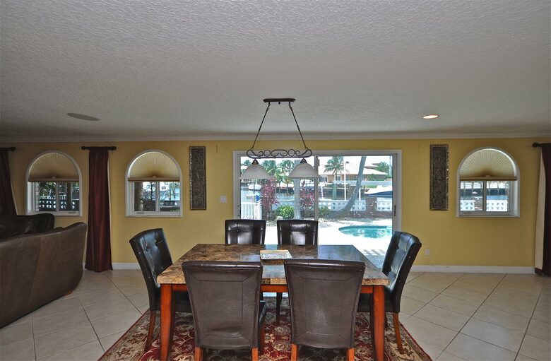 The Tiki Hut - Lighthouse Point, Florida