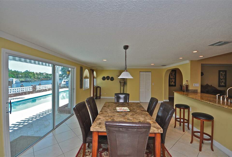 The Tiki Hut - Lighthouse Point, Florida