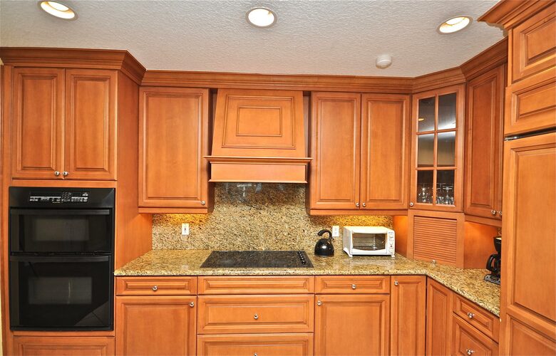 The Tiki Hut - Lighthouse Point, Florida