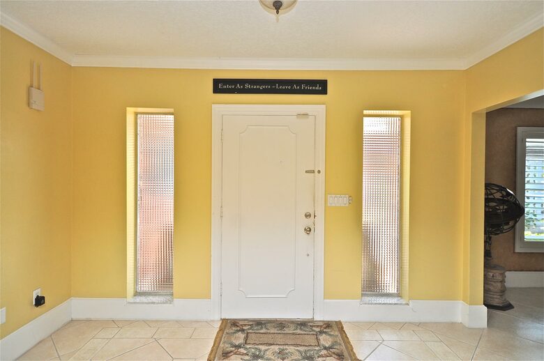 The Tiki Hut - Lighthouse Point, Florida