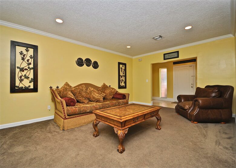 The Tiki Hut - Lighthouse Point, Florida