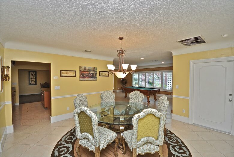 The Tiki Hut - Lighthouse Point, Florida