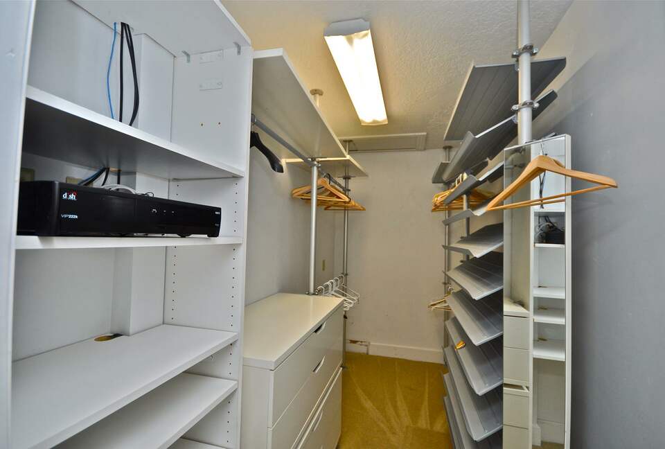 The Tiki Hut - Lighthouse Point, Florida