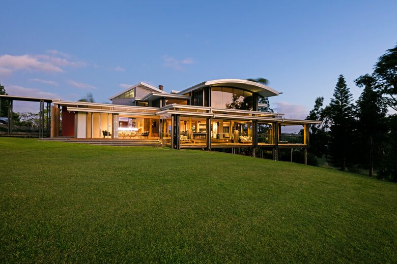 Australia - Lake Tinaroo Hinterland Retreat - Yungaburra, Australia