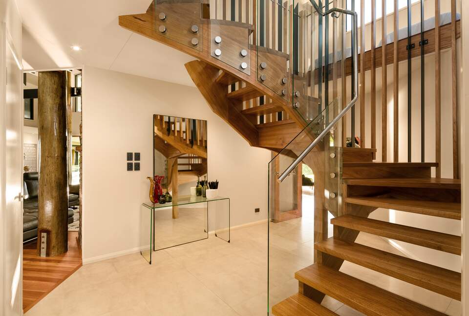 Australia - Lake Tinaroo Hinterland Retreat - Yungaburra, Australia