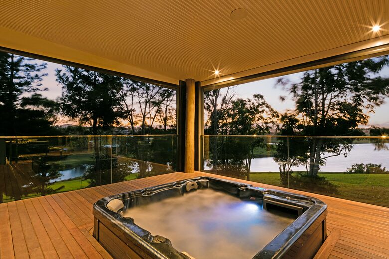 Australia - Lake Tinaroo Hinterland Retreat - Yungaburra, Australia