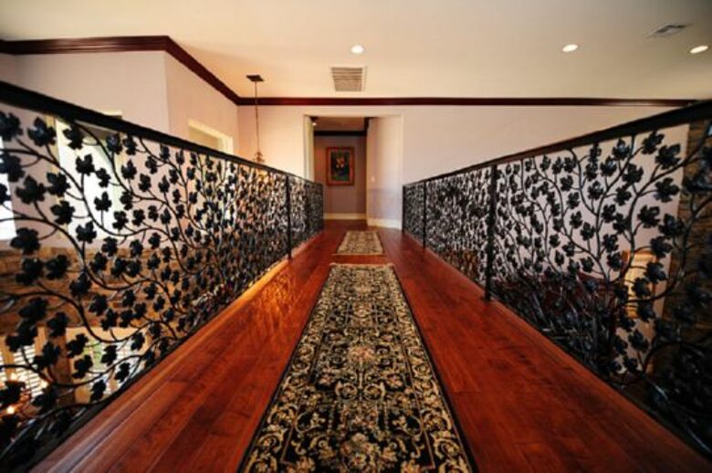 Las Vegas Mini Castle #2 (The Gambler) - Las Vegas, Nevada