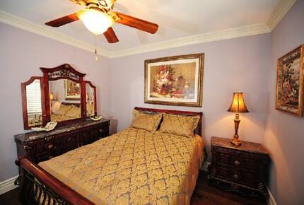 Las Vegas Mini Castle #2 (The Gambler) - Las Vegas, Nevada