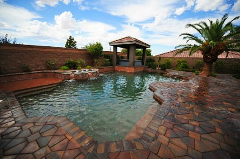 Las Vegas Mini Castle #2 (The Gambler) - Las Vegas, Nevada