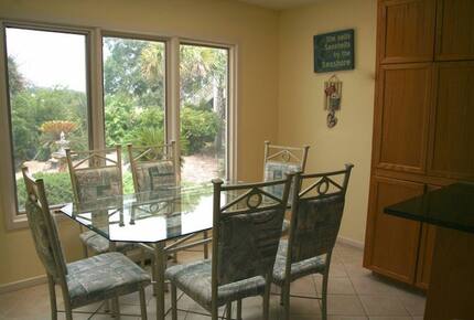 Seabrook Island Coastal Getaway - Seabrook Island, South Carolina