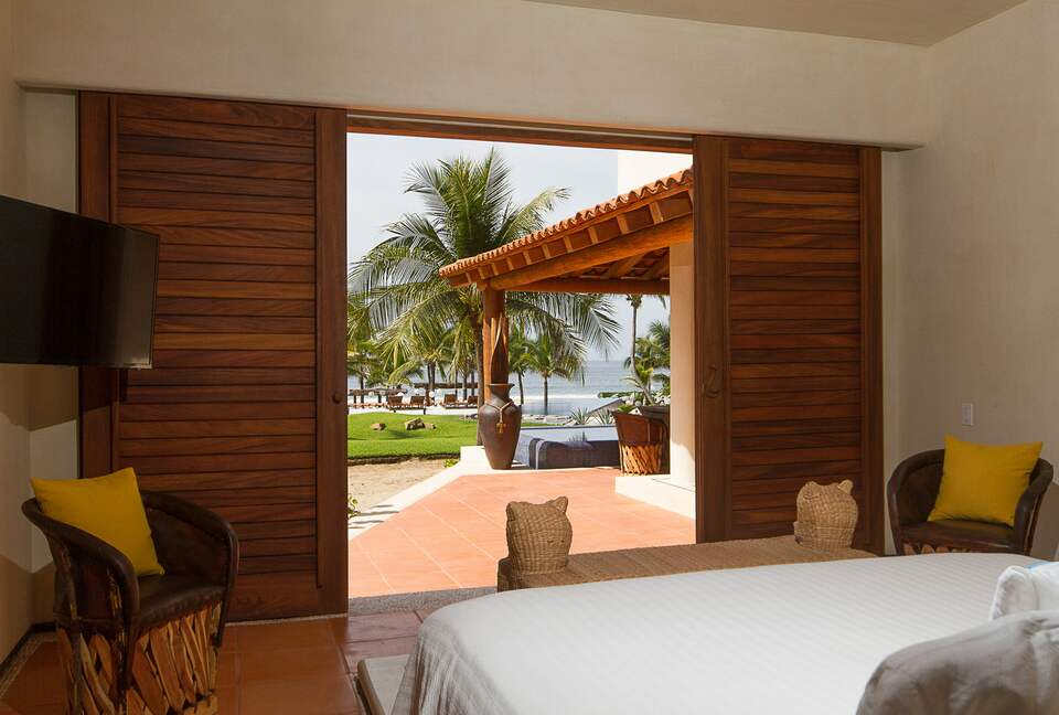 Hotel Las Palmas - 2 Bedroom Residence - Zihuatanejo, Mexico