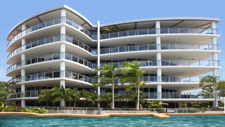 Vision Cairns Esplanade 2 Bedroom Apartment - Cairns, Australia