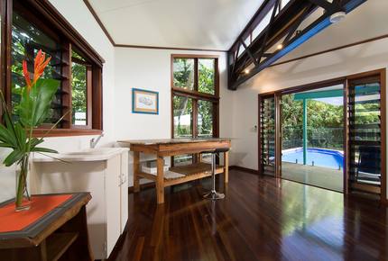 Mistral Tropical Beach House - Port Douglas, Australia