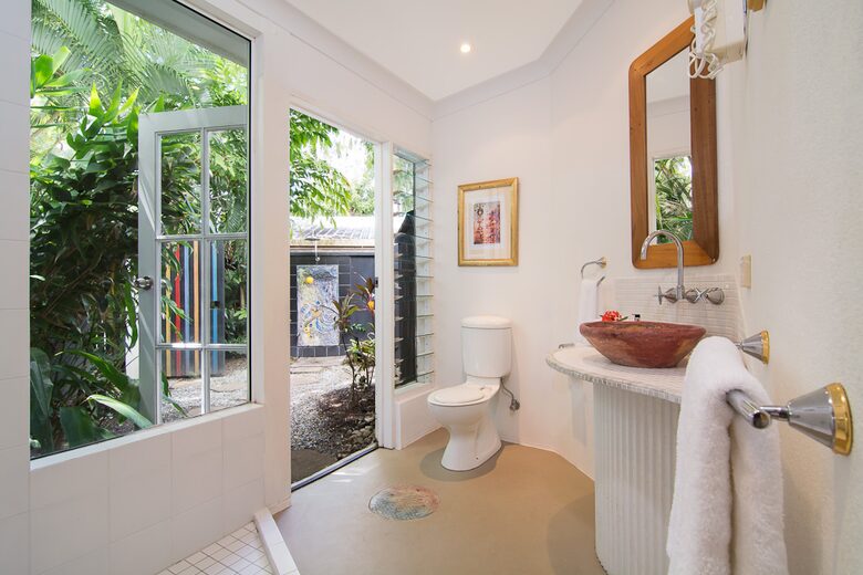 Mistral Tropical Beach House - Port Douglas, Australia