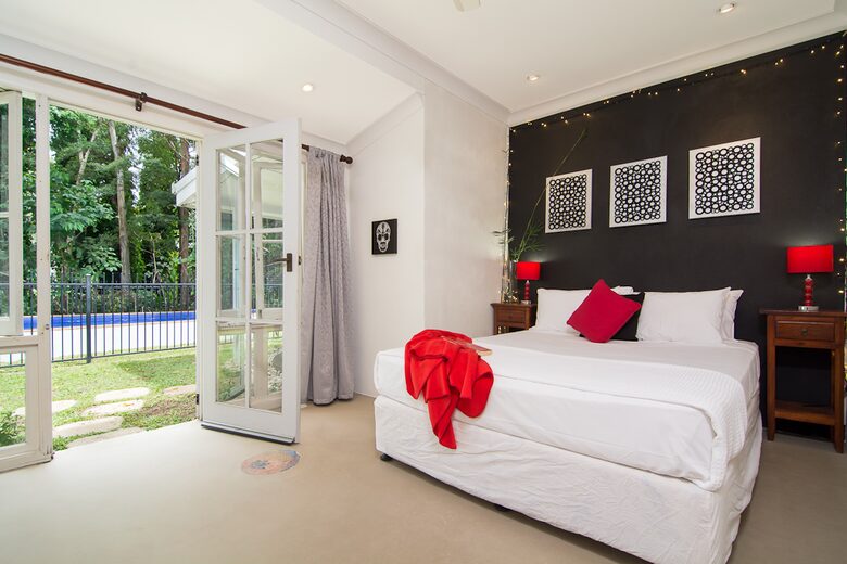 Mistral Tropical Beach House - Port Douglas, Australia