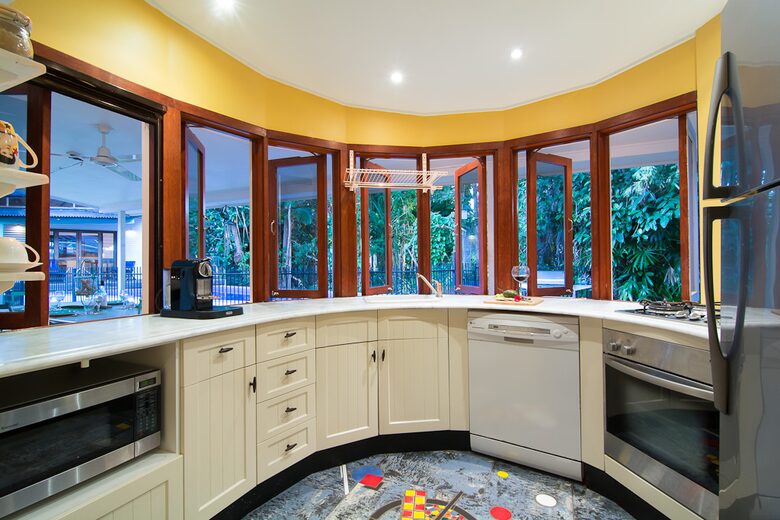 Mistral Tropical Beach House - Port Douglas, Australia