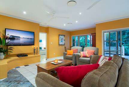 Mistral Tropical Beach House - Port Douglas, Australia