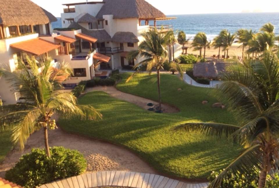 Hotel Las Palmas - 2 Bedroom Residence - Zihuatanejo, Mexico