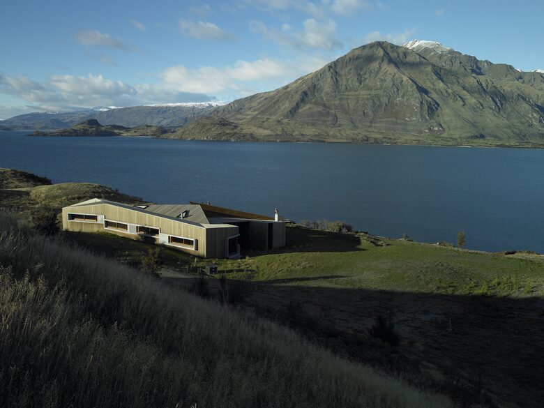 New Zealand Lake House - West Wanaka, Wanaka, Queenstown, New Zealand