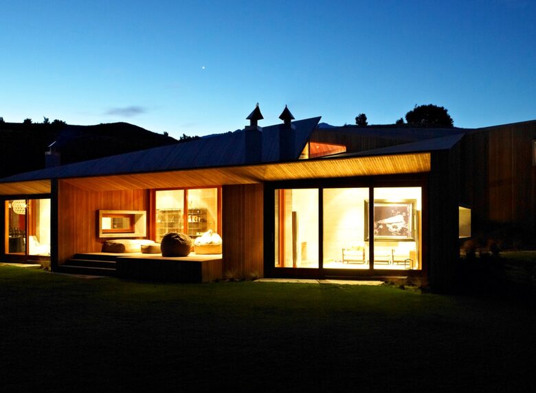 New Zealand Lake House - West Wanaka, Wanaka, Queenstown, New Zealand