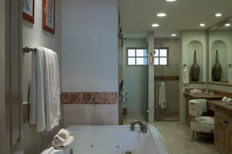 Villa La Estancia, Cabo San Lucas - 2 Bedroom Residence - Col. El Medano, Mexico