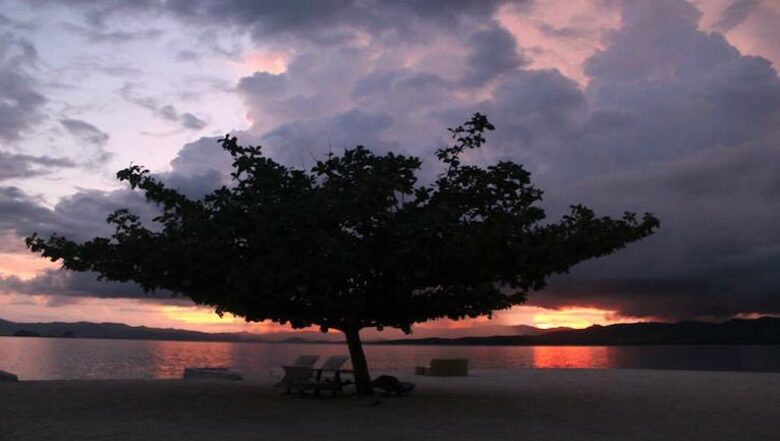 Noa Noa Island (R) - Taytay Bay, Philippines