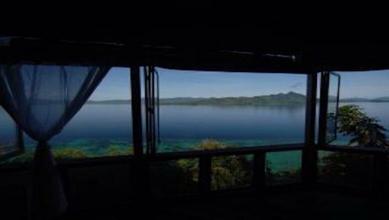 Noa Noa Island (R) - Taytay Bay, Philippines