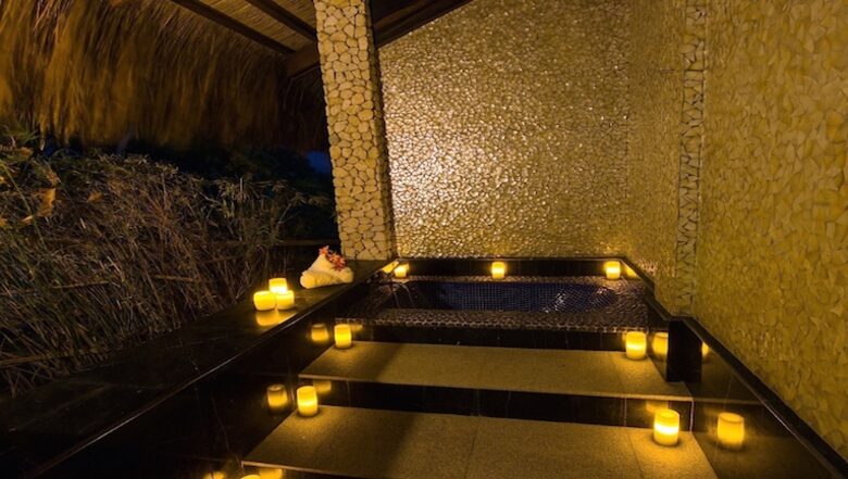 Noa Noa Island (R) - Taytay Bay, Philippines