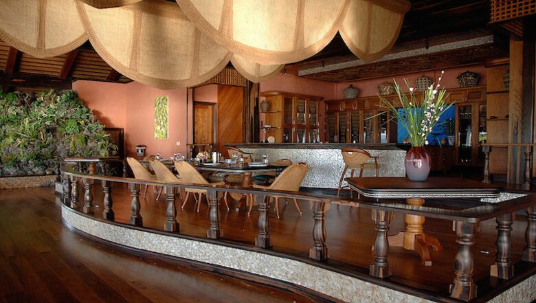 Noa Noa Island (R) - Taytay Bay, Philippines