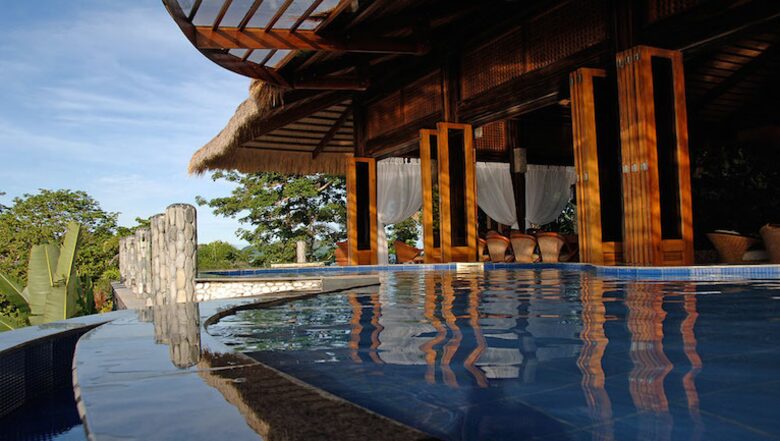 Noa Noa Island (R) - Taytay Bay, Philippines