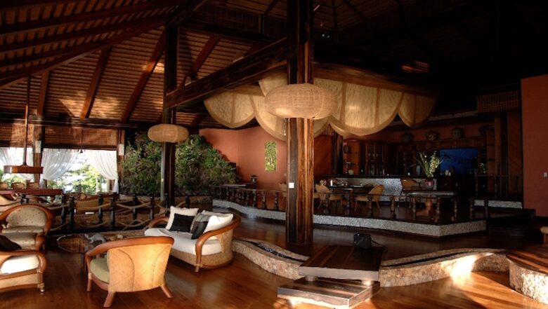 Noa Noa Island (R) - Taytay Bay, Philippines