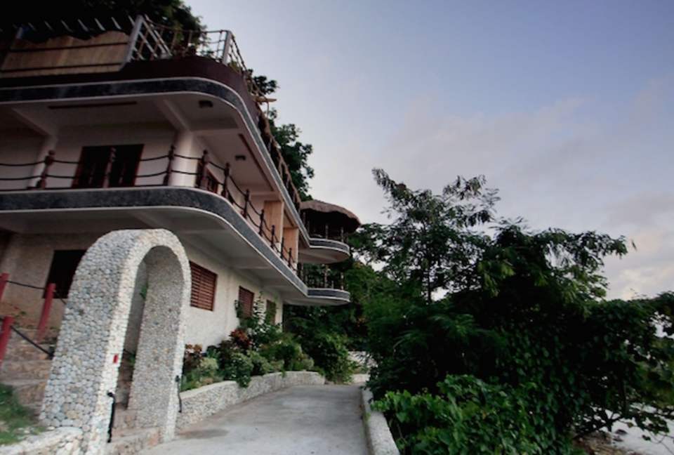 Noa Noa Island (R) - Taytay Bay, Philippines