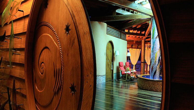 Noa Noa Island (R) - Taytay Bay, Philippines