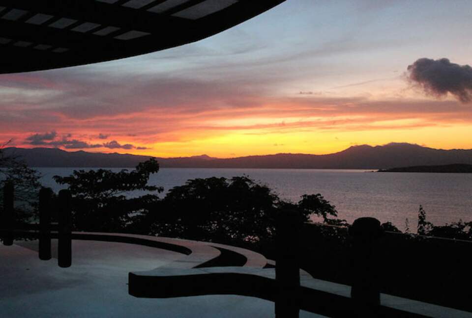 Noa Noa Island (R) - Taytay Bay, Philippines