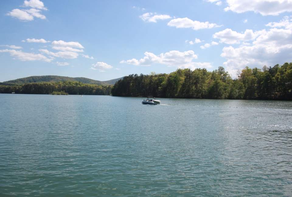 Make a Splash- Lakefront Cabin - Blue Ridge, Georgia