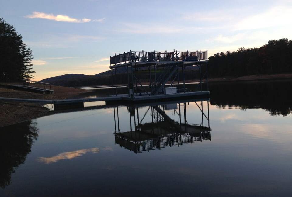 Make a Splash- Lakefront Cabin - Blue Ridge, Georgia