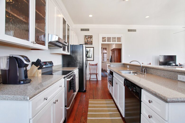 Aioli Apartment at French Quarter's Center - New Orleans, Louisiana