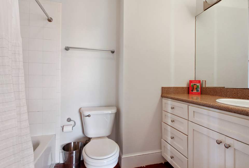 Aioli Apartment at French Quarter's Center - New Orleans, Louisiana