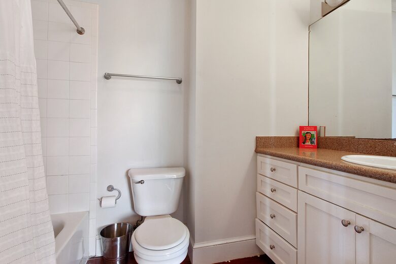 Aioli Apartment at French Quarter's Center - New Orleans, Louisiana