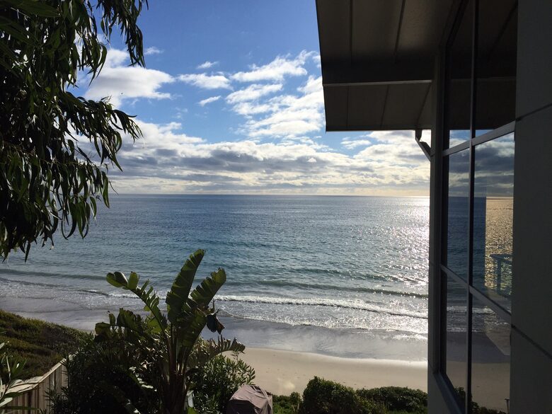 Stunning Beachfront House on Magnificent West Malibu Cove - Malibu, California