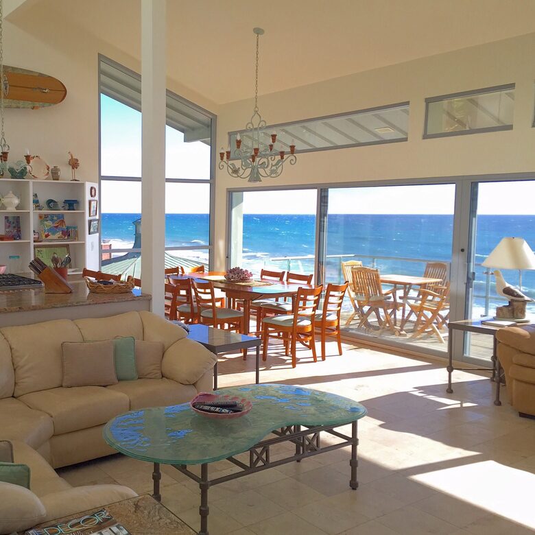 Stunning Beachfront House on Magnificent West Malibu Cove - Malibu, California