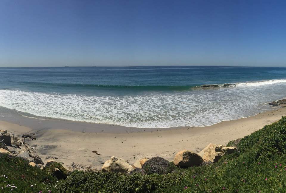 Stunning Beachfront House on Magnificent West Malibu Cove - Malibu, California