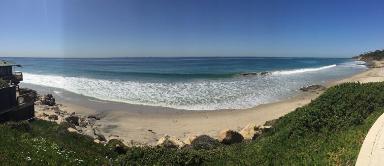 Stunning Beachfront House on Magnificent West Malibu Cove - Malibu, California