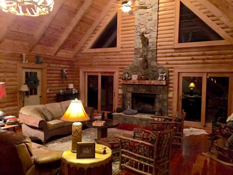 Grouse Thicket Cabin - Mars Hill, North Carolina