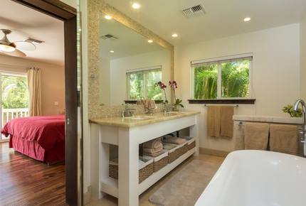 Kaanapali Hale - Lahaina, Maui, Hawaii