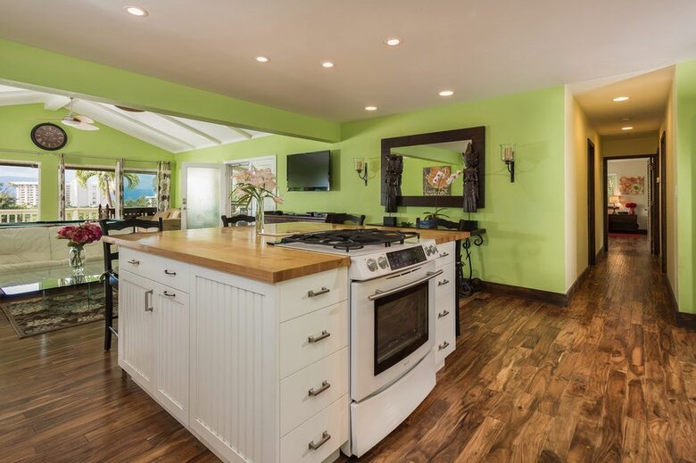 Kaanapali Hale - Lahaina, Maui, Hawaii